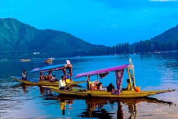 Kashmir Tours and Travels for senior Citizens